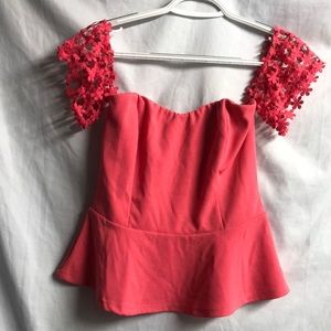 Salmon pink colored daisy blouse juniors medium guc